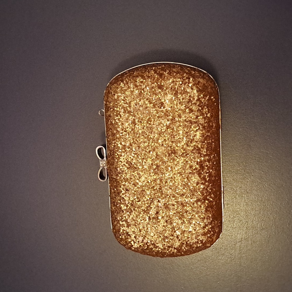 Golden clutch